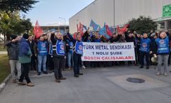 Bursa'da otomotiv işçilerinin eylemi sürüyor, MESS teklifi güncelledi