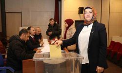 Erzurum'da kadın oda başkanı güven tazeledi