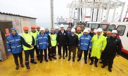 Bakan Bayraktar: 'Günlük 200 milyon metreküplük bir gazı gemilerle alır hale geleceğiz'