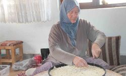 Ev hanımları bu kooperatifte toplanarak ev ekonomisine yardımcı oluyor