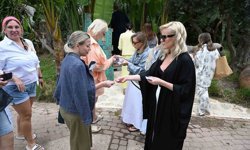 Ukrayna'dan gelen 100 seyahat acentesi yetkilisi Kemer turizmi hakkında bilgi aldı