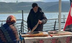 Ulubat Gölü'nde su çok olunca yakalanamayan turna sezonu pahalı açıldı