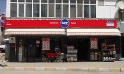 Baba-oğulun mahalle bakkalından Seç Market'e uzanan 40 yıllık yolculuğu