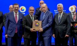 Cumhurbaşkanı Erdoğan'dan Başkan Alan'a Hizmet Şeref Belgesi