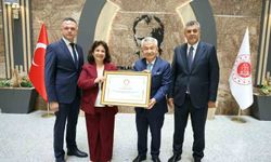 ATO Başkanı Mehmet Şahbaz mazbatasını aldı