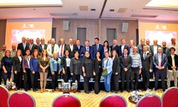 İzmir turizminin dijital geleceği Çeşme'de masaya yatırıldı