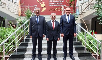 GAZİANTEP MİLLETVEKİLLERİNDEN REKTÖR DOĞAN’A HAYIRLI OLSUN ZİYARETİ