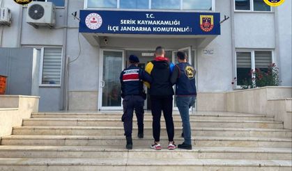Antalya JASAT son 3 günde 212 aranan şahsı yakaladı