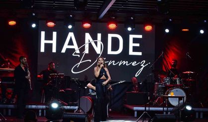 Müzik dünyasının sevilen ismi Bodrum’da hayranlarına unutulmaz bir gece yaşattı