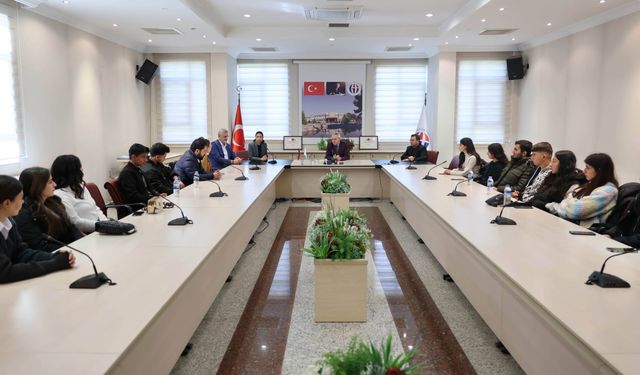 GAÜN HUKUK FAKÜLTESİNDEN GENÇLER BİZİMLE ETKİNLİĞİ