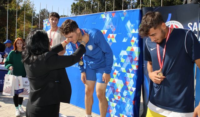 GAÜN’DE GELENEKSEL ATATÜRK KOŞUSU DÜZENLENDİ