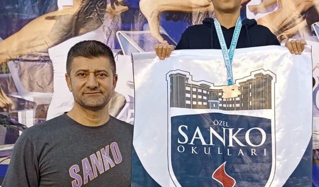 SANKO OKULLARI ÖĞRENCİSİ YÜZMEDE TÜRKİYE ÜÇÜNCÜSÜ OLDU