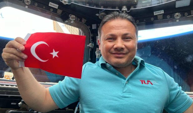 Türkiye'nin ilk astronotu Alper Gezeravcı'nın bugün Dünya'ya dönmesi planlanıyor.
