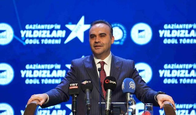 Bakan Kacır: '23 yıl önce 36 milyar dolar olan yıllık ürün ihracatımız 270,6 milyar dolara çıktı'