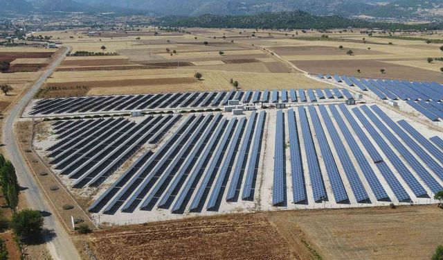 Antalya Büyükşehir'den çiftçilere 6 yılda 403 milyon TL'lik elektrik desteği