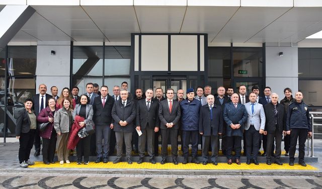 Salihli'de hizmet zirvesi: Yatırımlar, projeler ve koordinasyon ele alındı