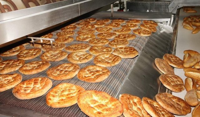 Bursa'da 450 gramlık BESAŞ pidesi 25 lira