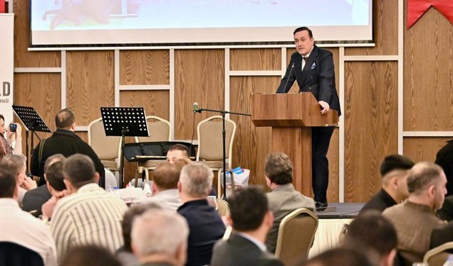 MUOSB Başkanı Kıvırcık'tan sanayicilere 'Tek yumruk' çağrısı