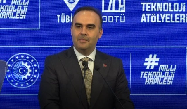 Bakan Kacır: 'ODTÜ'deki 10 bin 600 öğrenci ve araştırmacıya yaklaşık 4,8 milyar lira destek verdik'