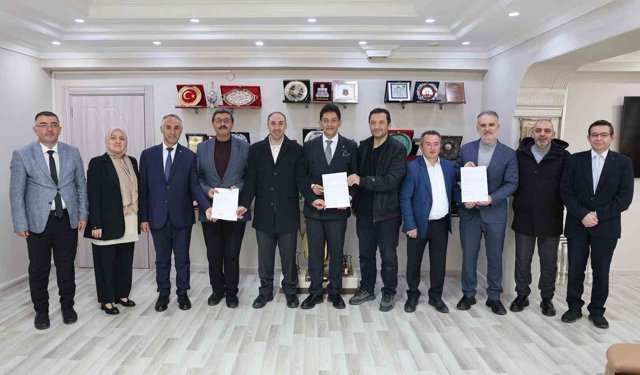 Başkan Oral: 'Birliktelik ve kümelenme ile Erzurum ticaretine yeni bir ufuk açıyoruz'