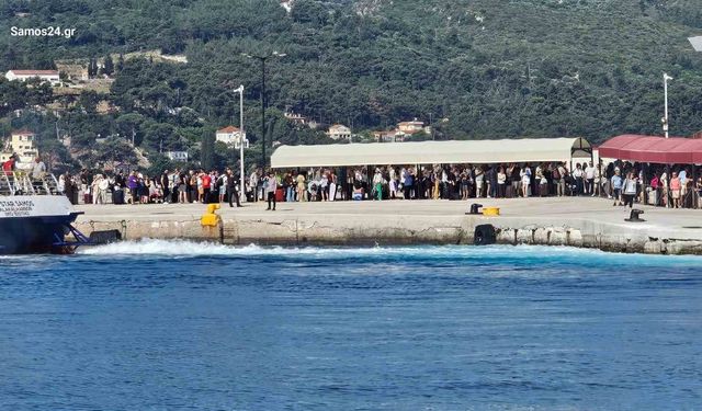 Yunanistan'ın Sisam Adası'na 3 ayda 15 bin Türk ziyade ret etti