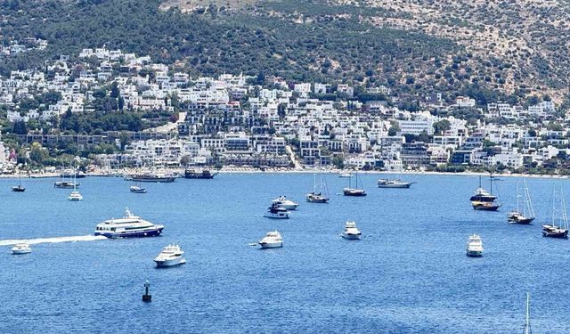 Bodrum turizmde gücünü korudu: İlk 6 ayda 416 bin yabancı turist, Temmuz'da nüfus 800 bine dayandı
