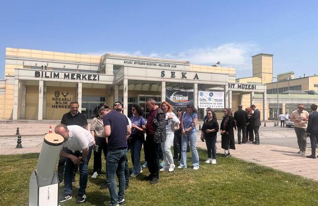 Gençler gökyüzünün sırlarını keşfettiler