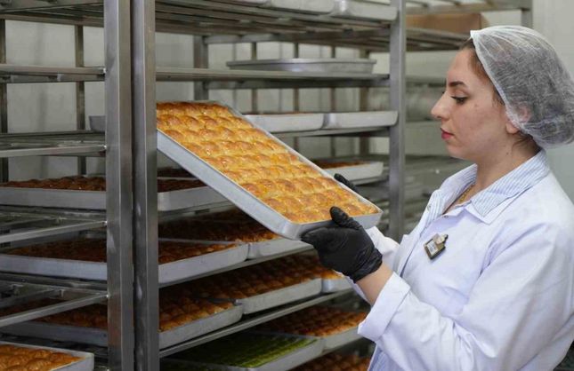 Gaziantep’te baklavacıların bayram mesaisi başladı