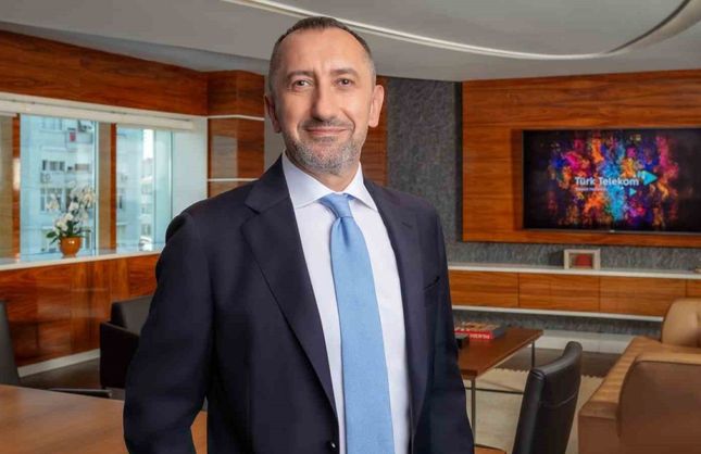 Türk Telekom CEO’su Ümit Önal: "Fiber altyapımız ve mobildeki güçlü büyüme ile 5G ve ötesi için hazırız"