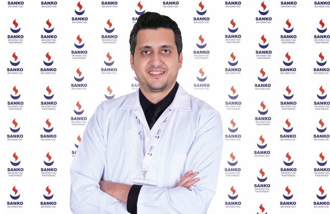 Dr. Öğr. Üyesi Melik: 'Mide kanseri, sessiz ilerler ama erken teşhisle tedavi edilebilir'