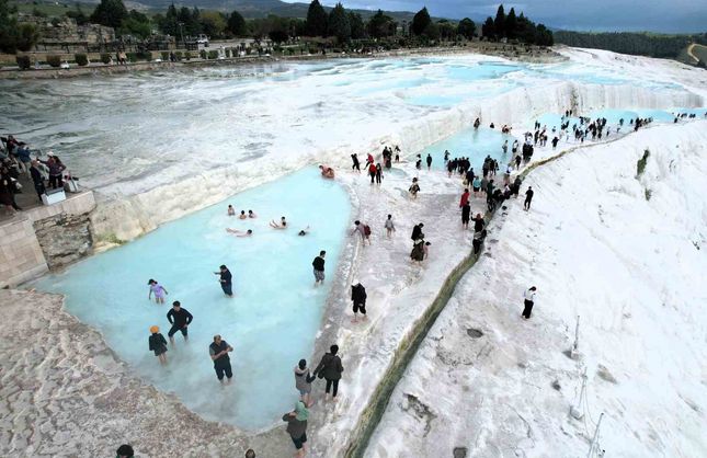 Pamukkale 2026'yı dolu dolu karşılıyor
