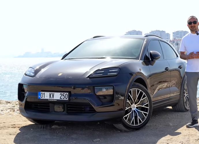 Elektriğin Gücüyle Yeniden Tanımlanan: Yeni Porsche Macan 4 Sahneye Çıktı