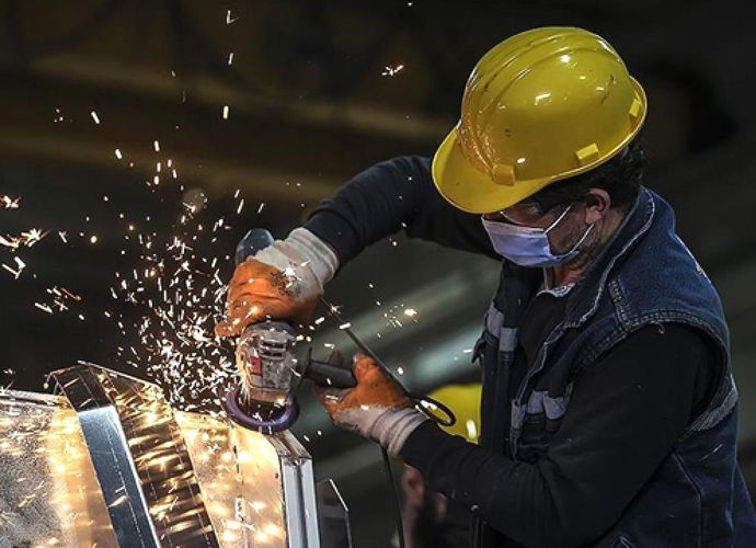 Sanayi üretimi yıllık yüzde 2,2 arttı