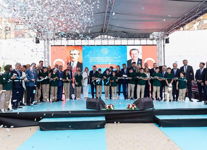 Erdemoğlu Ailesinden Eğitime Dev Destek