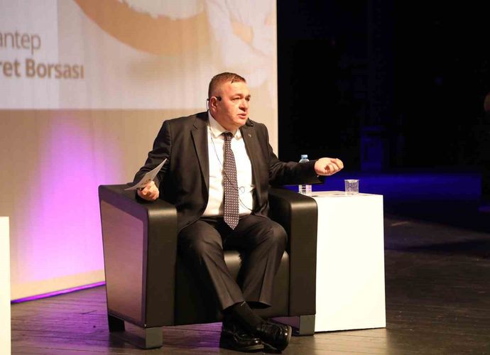 Akıncı: 'Mesleki eğitim geleceğin ekonomisinin anahtarıdır'