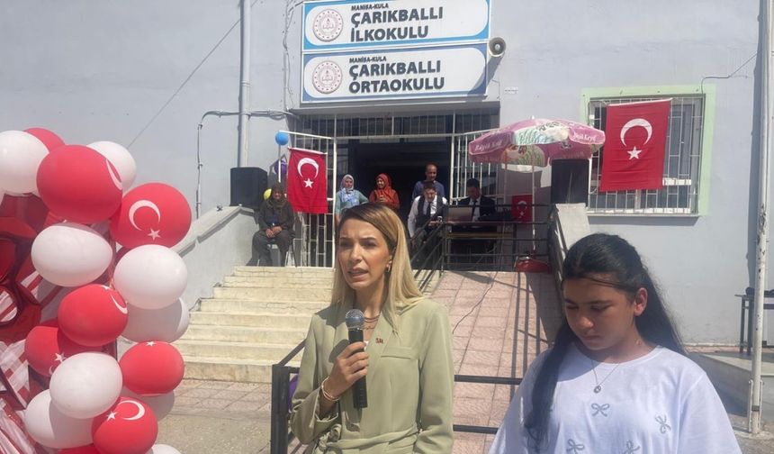 Kula’nın Çarıkballı Mahallesi’nde 23 Nisan coşkusu