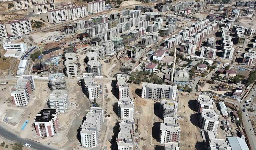 Deprem konutları hızla tamamlanıyor: 28 blokta daha sona yaklaşıldı