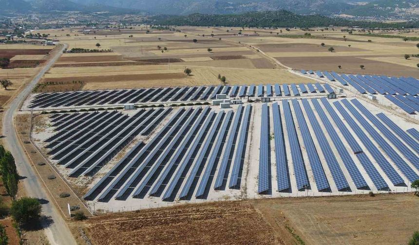 Antalya Büyükşehir'den çiftçilere 6 yılda 403 milyon TL'lik elektrik desteği