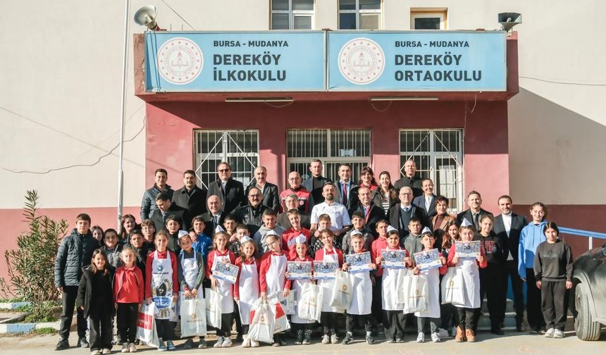 Minik Şeflerle Zeytinli Tarifler'in ilk durağı Dereköy İlköğretim Okulu oldu