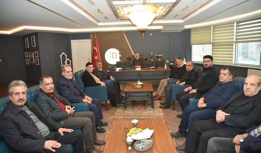 Başkan Dumandağ: 'Borsalar arasında kurulacak iş birliklerinin, ülke ekonomisine uzun vadeli katkılar sağlayacağına inanıyoruz'