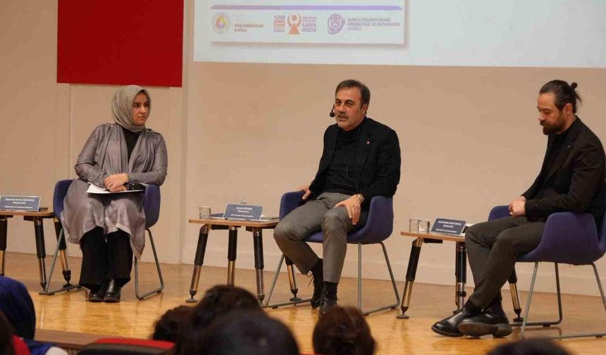 Başkan Öztürk: 'Dünya değişiyor, kendinizi yenileyin'