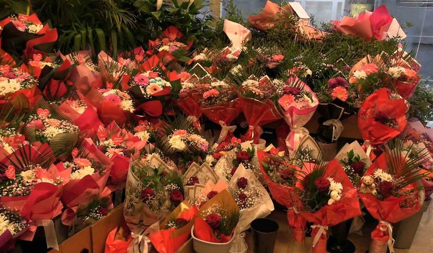 Edirne'deki çiçekçilerde sevgililer günü yoğunluğu
