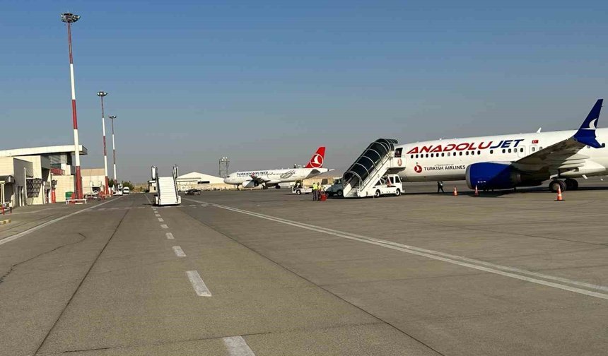 Şırnak Şerafettin Elçi Havalimanı ocak ayında 31 bin 415 yolcuya hizmet verdi