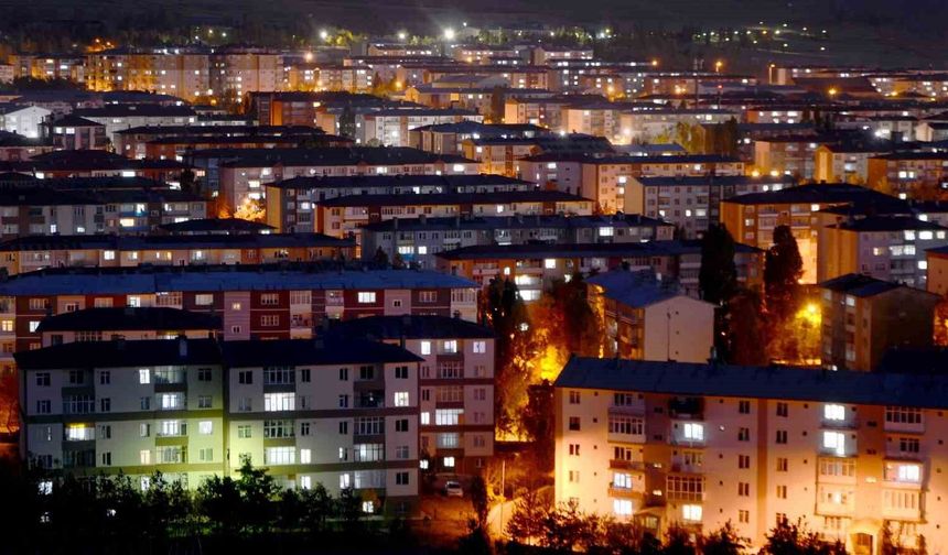 Erzurum'da bir yılda 7 bin 930 yapı ve 2 bin 381 yapı kullanma ruhsatı verildi