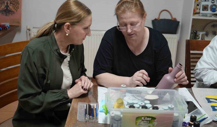 Ayvalık'ta 5 yılda bin kadın üretime katıldı