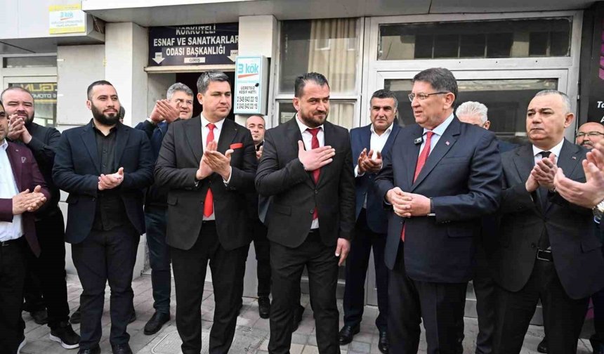 Başkan Dere, oda ziyaretlerine Korkuteli ve Elmalı'da devam etti