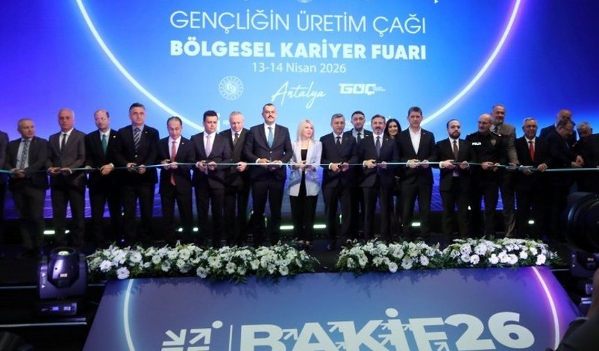 Batı Akdeniz Kariyer ve İstihdam Fuarı kapılarını açtı