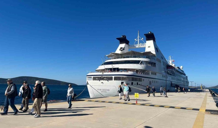 Bodrum'a 357 yolcusuyla geldi