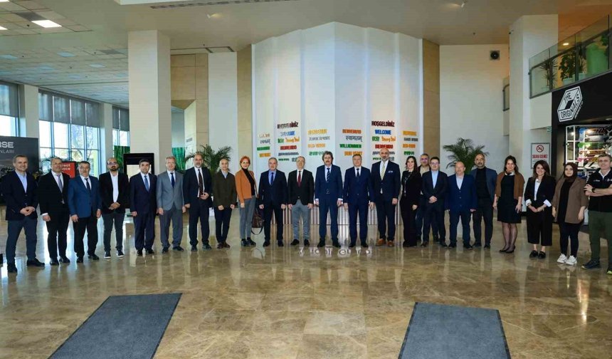 BUÜ'den OYAK Renault'a iş birliği ziyareti