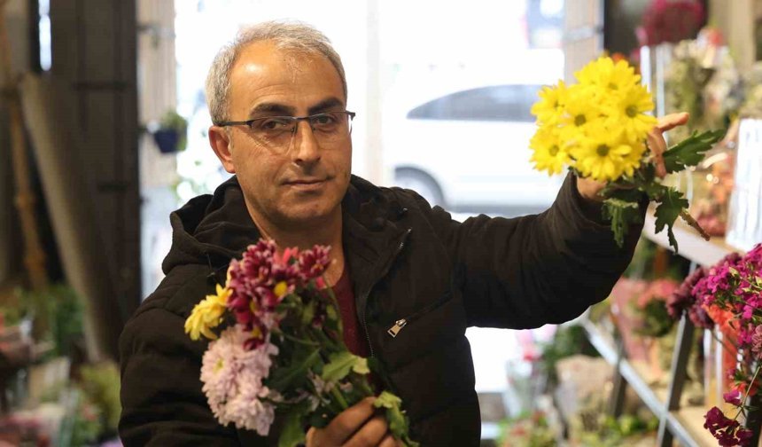 Düğün sezonu öncesi çiçekçilerde yoğun mesai